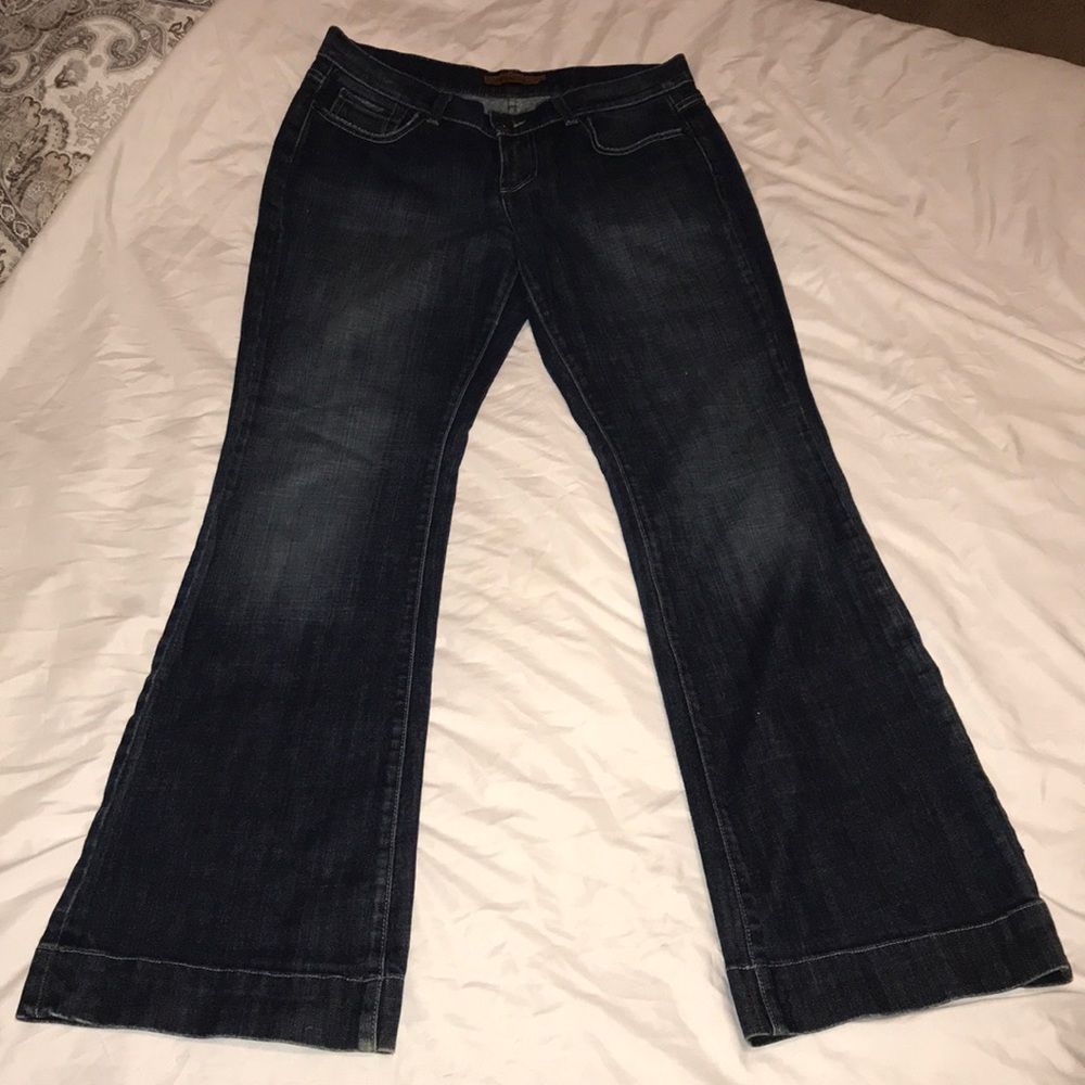 Arden B. - Blue Peony Jeans